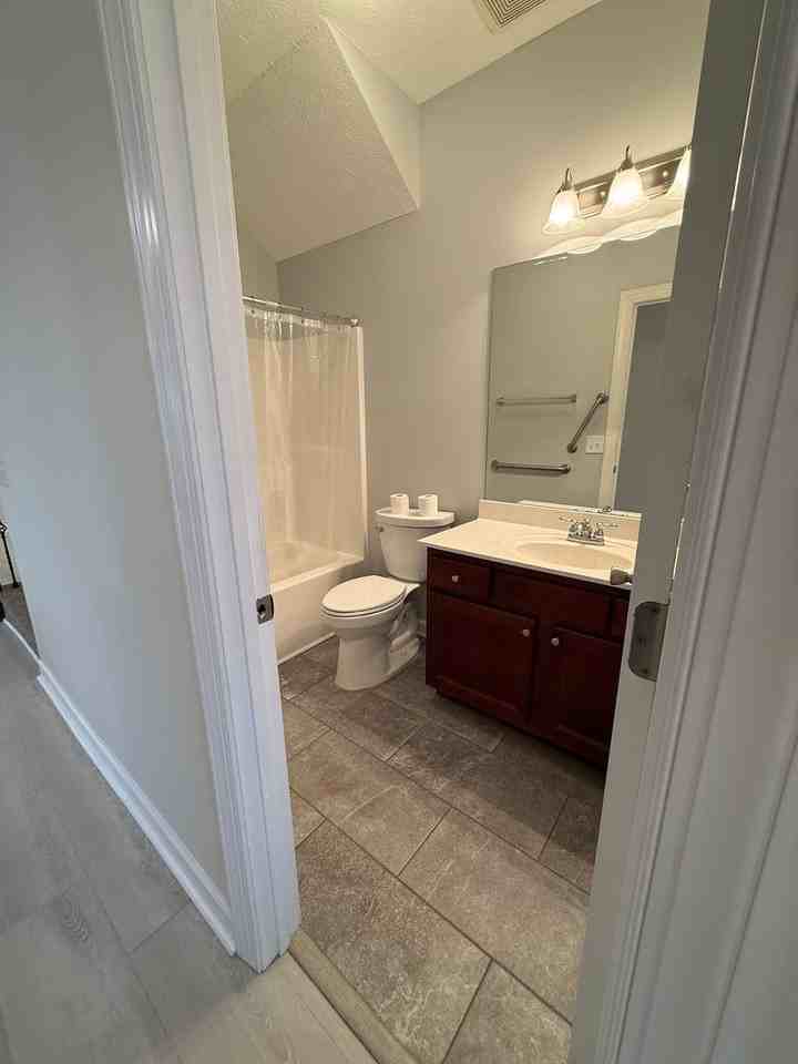 1116 Cavaletti Cir E - Photo 7 of 30