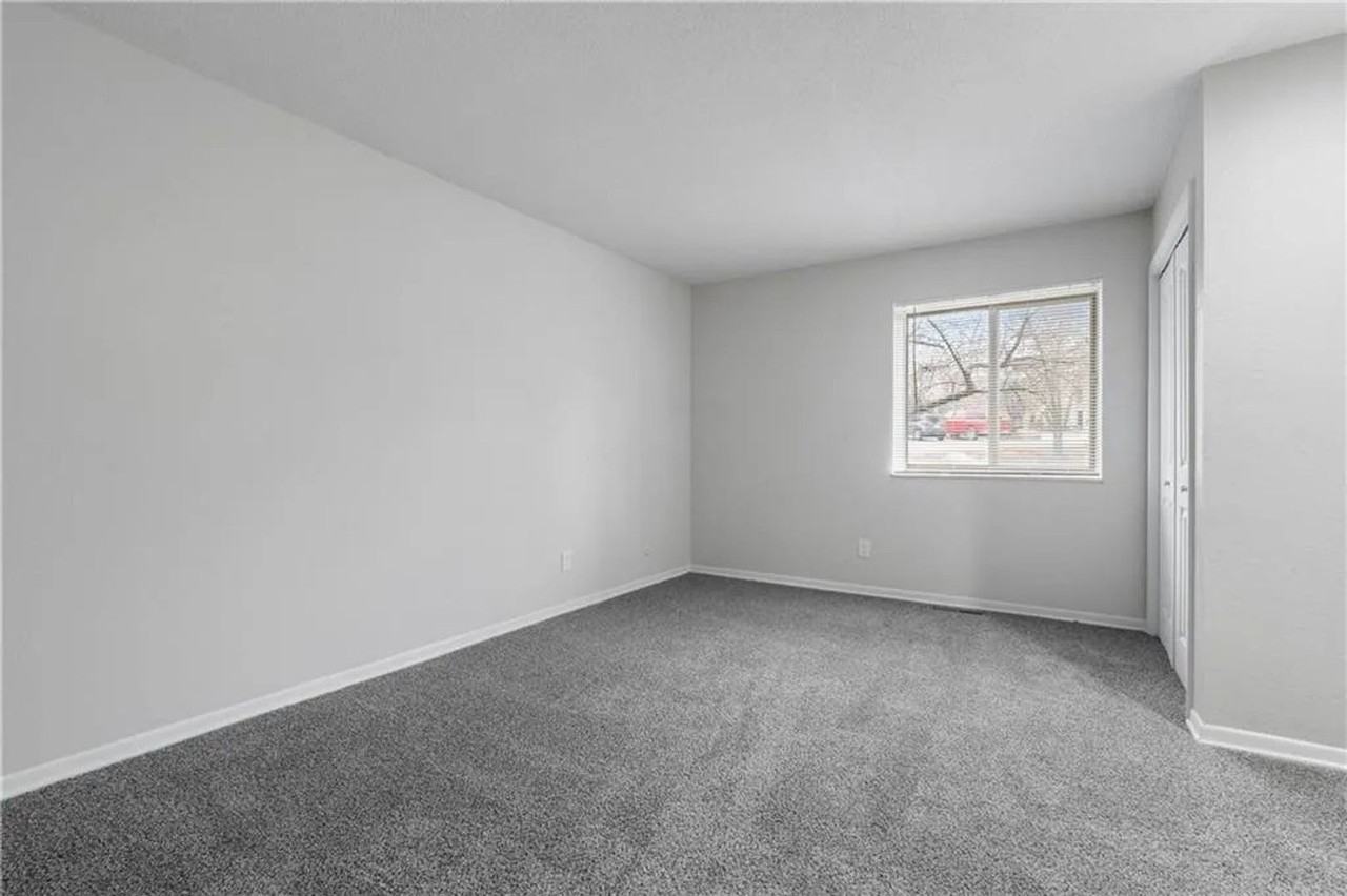 Fourfold Properties - Photo 4 of 35