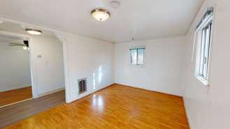 1700gl - Photo 1 of 1