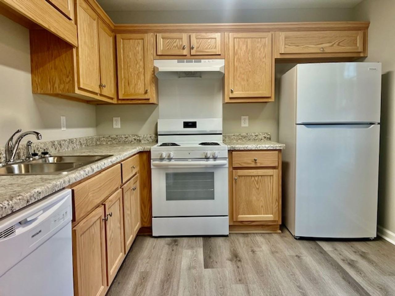 6 Idlewood Court - Photo 2 of 7