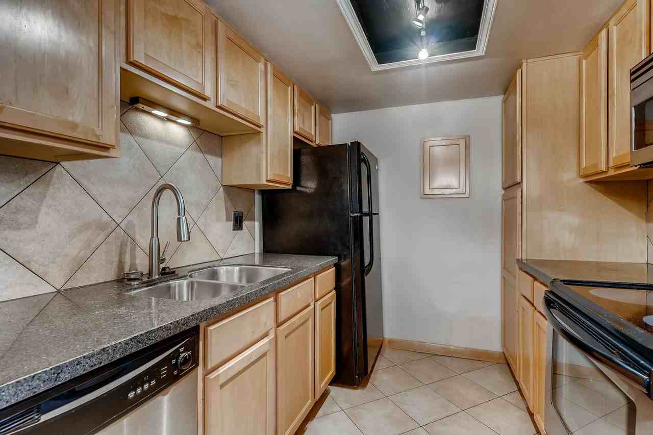 8225 South Fairmount Drive #5-207 - Photo 7 of 25