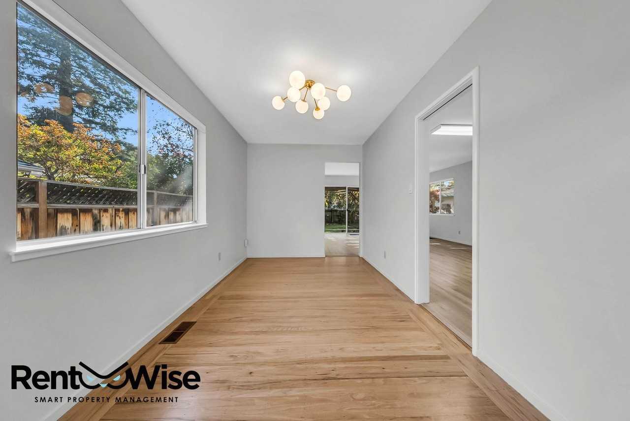 2610 Emerson St - Photo 7 of 42