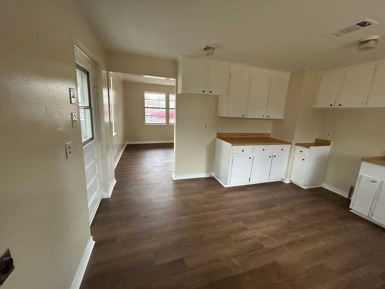 172 Pike Ave - Photo 5 of 11