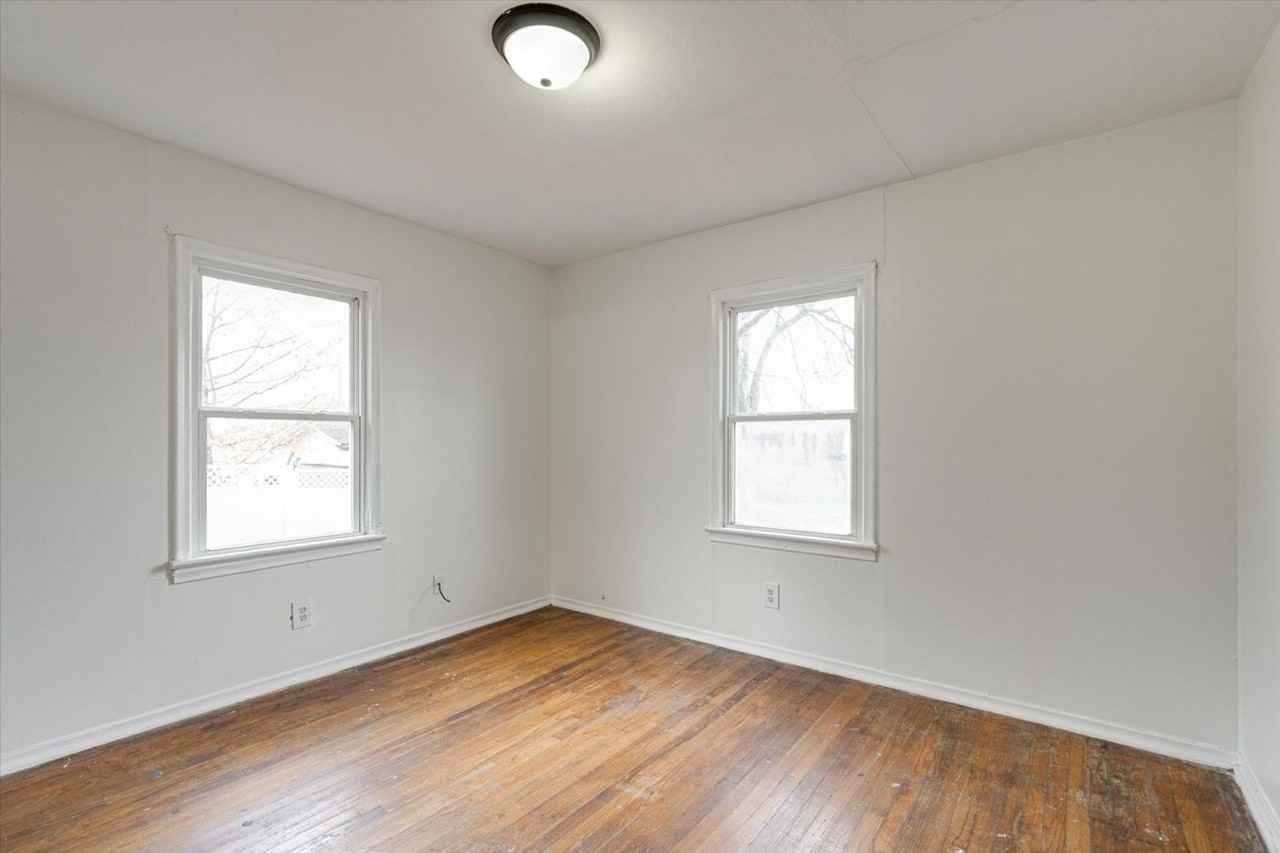 1615 Heather Street - Photo 5 of 16