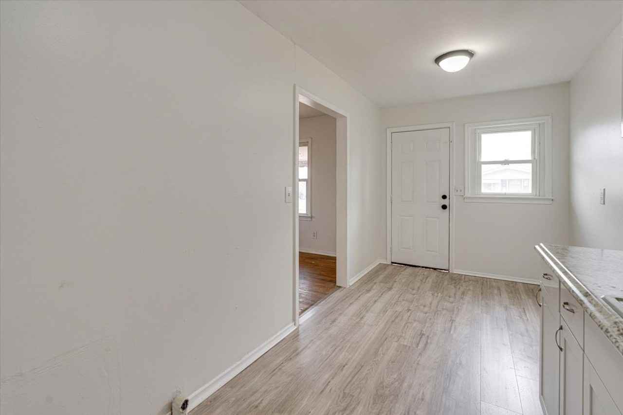 1615 Heather Street - Photo 6 of 16