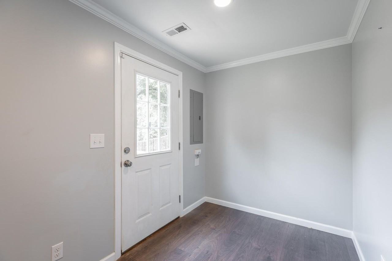 94 Coleman Rd - Photo 3 of 9