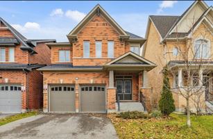 featured image of 2372 Equestrian Crescent