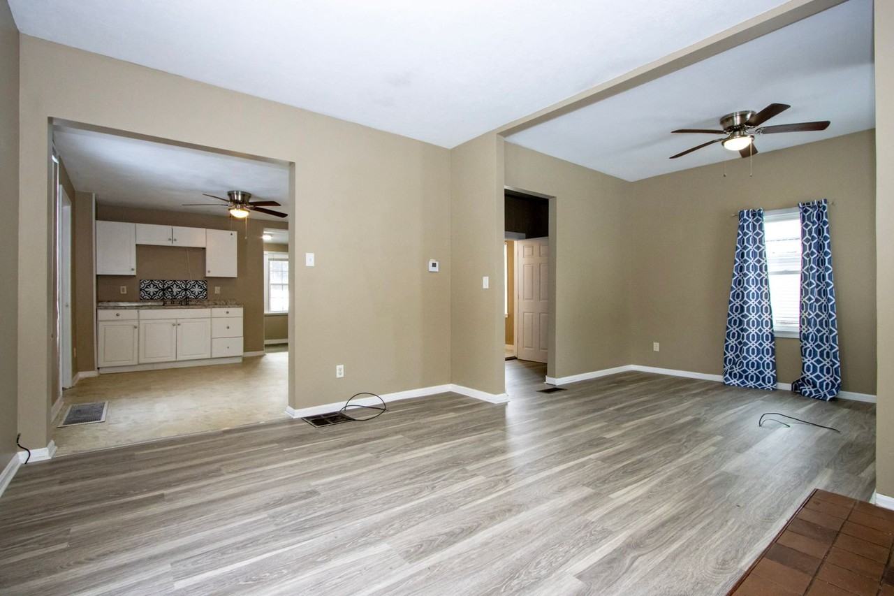 636 Western Dr - Photo 2 of 21