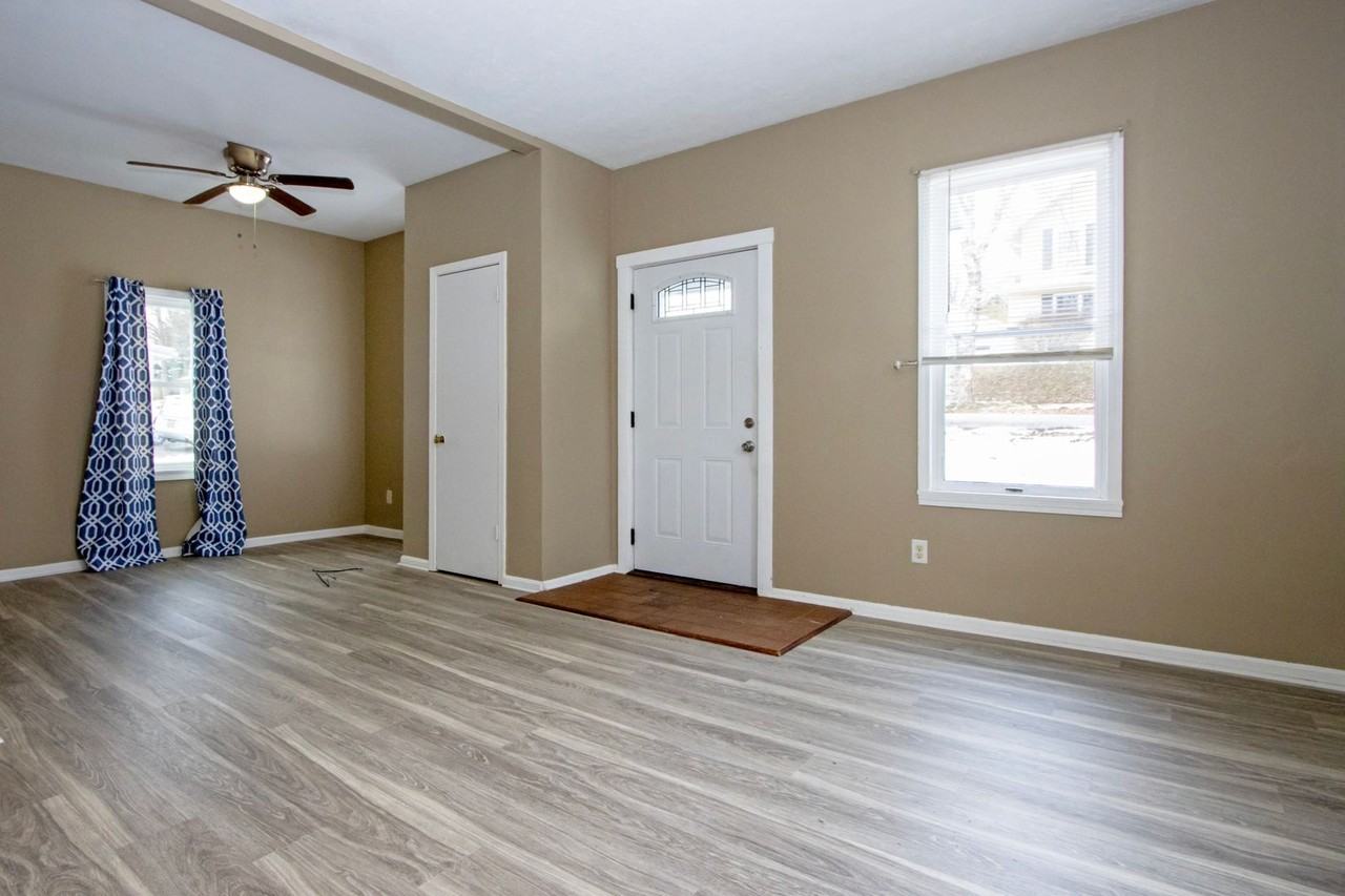 636 Western Dr - Photo 3 of 21