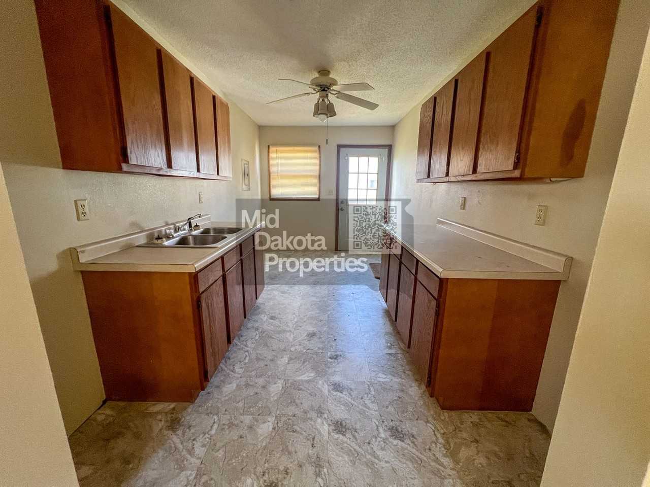 813 North Sanborn Boulevard - Photo 3 of 12