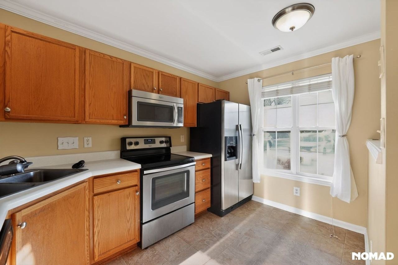 6319 Sweetbay Drive - Photo 3 of 25