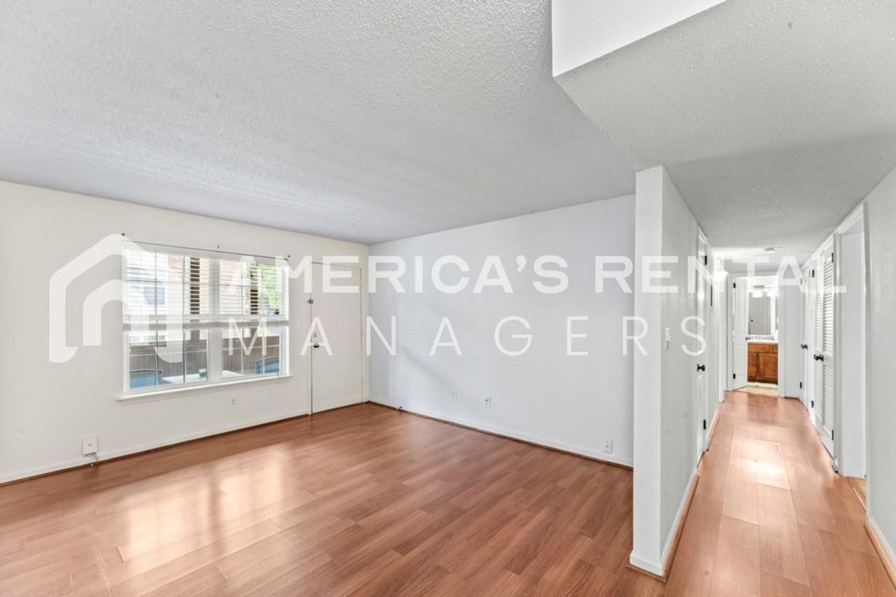 505 Patton Chapel Way - Photo 4 of 26