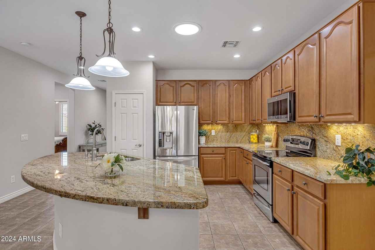 20500 North Big Dipper Drive - Photo 4 of 50