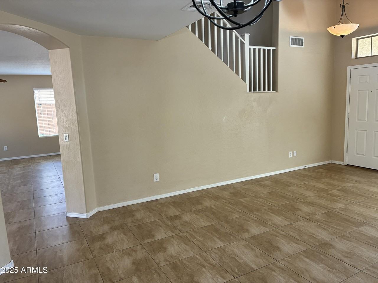 15326 W Lundberg St - Photo 5 of 34