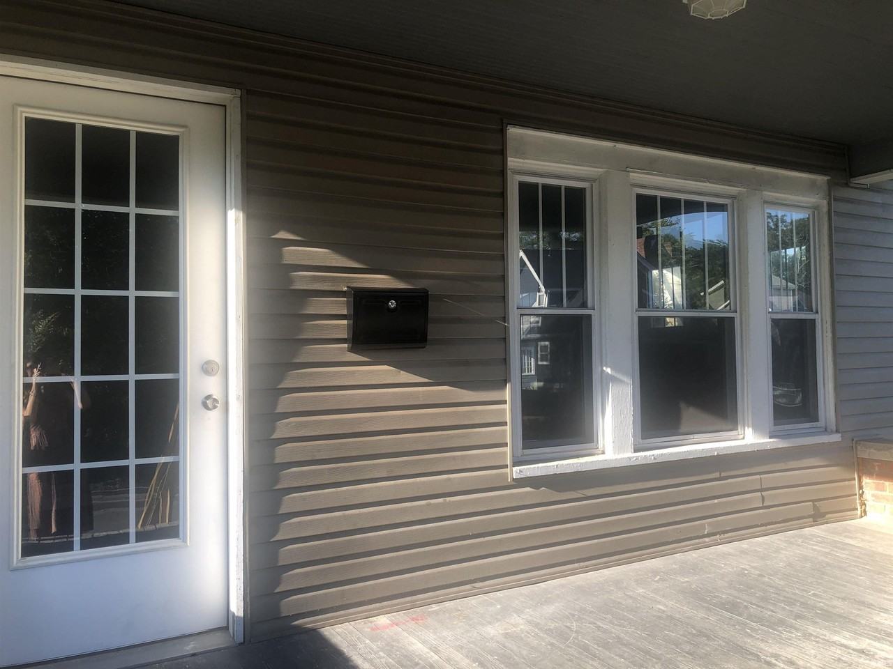 600 E 1st St - Photo 2 of 20