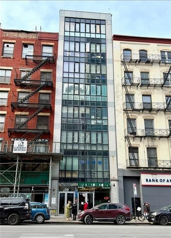 86 Bowery #O5