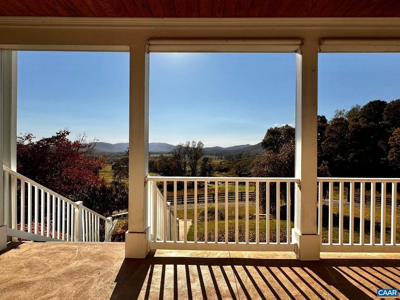 3834 Thomas Dairy Ln - Photo 3 of 50