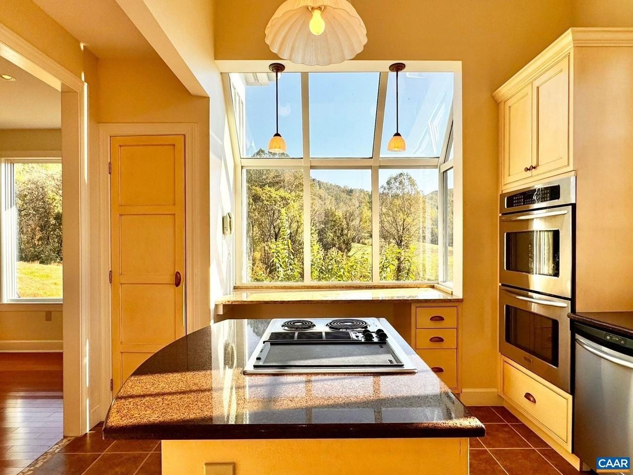 3834 Thomas Dairy Ln - Photo 5 of 50