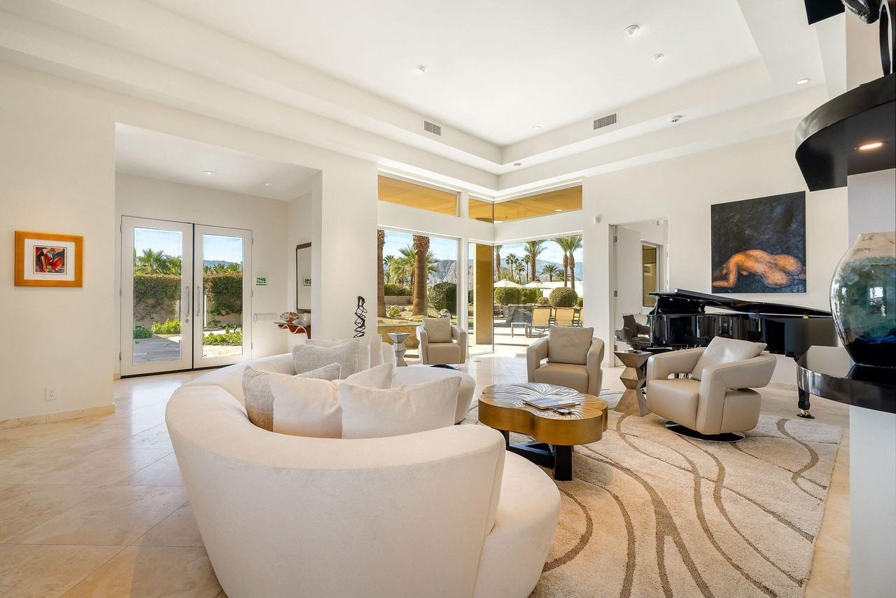 16 Judd Terrace - Photo 2 of 31