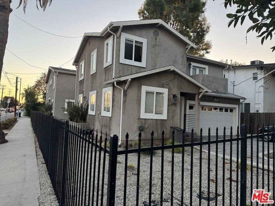 2702 Bellevue Ave - Photo 4 of 21