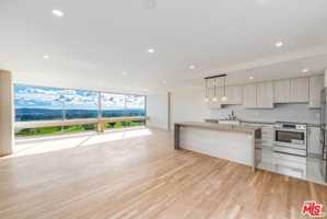 featured image of 2222 Avenue of the Stars #1701