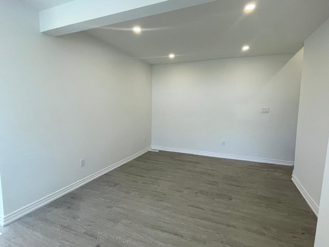 50 Chryessa Avenue - Photo 5 of 16