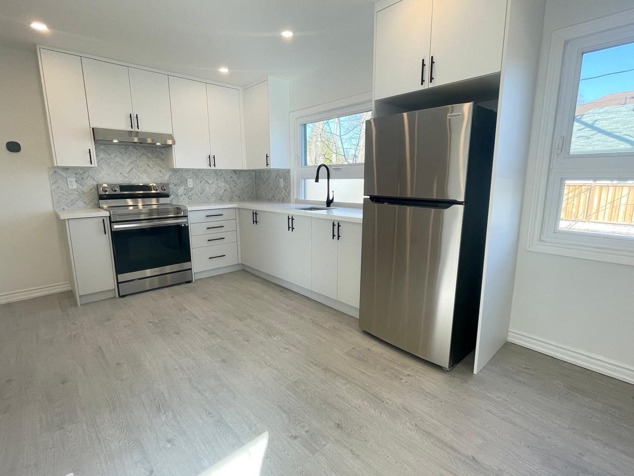 50 Chryessa Avenue - Photo 2 of 16