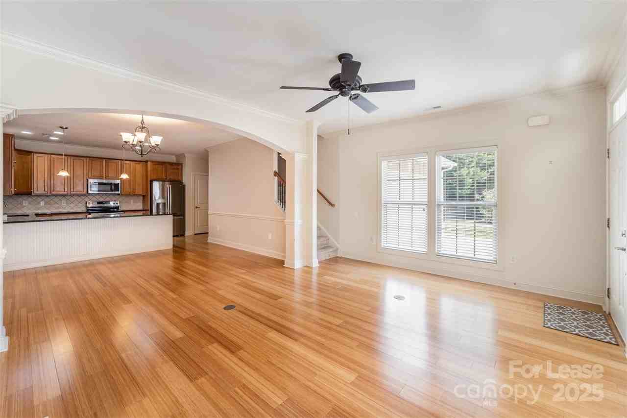 286 Liverpool Road - Photo 2 of 36