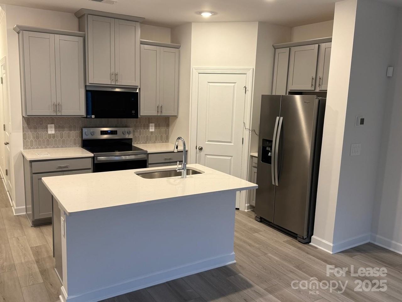 4113 Summit Woods Dr - Photo 4 of 20