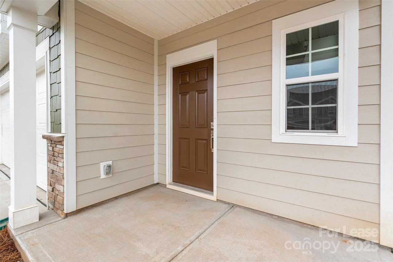 108 Rock Ave - Photo 4 of 45