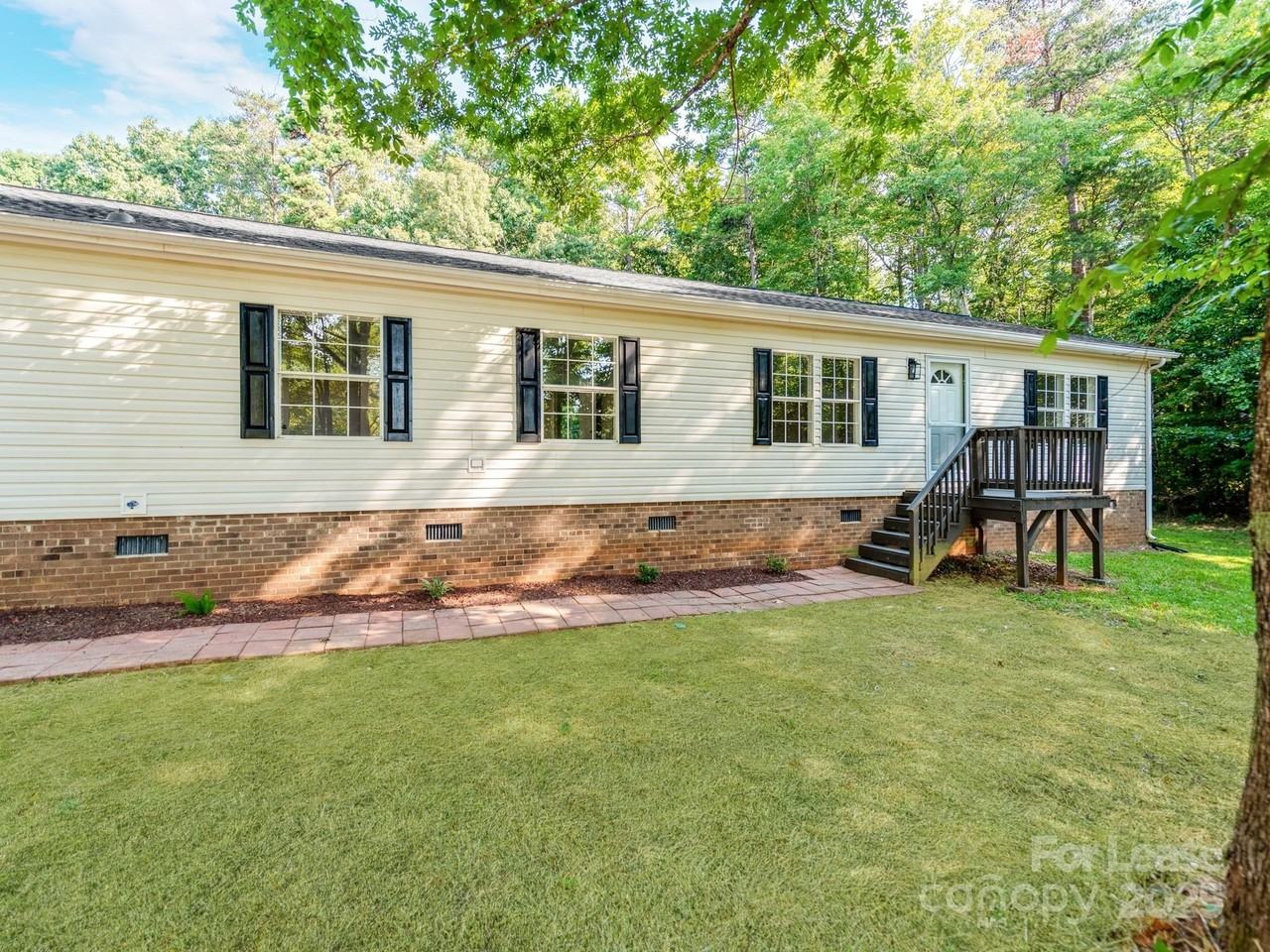 1219 Foxlaire Drive - Photo 3 of 30