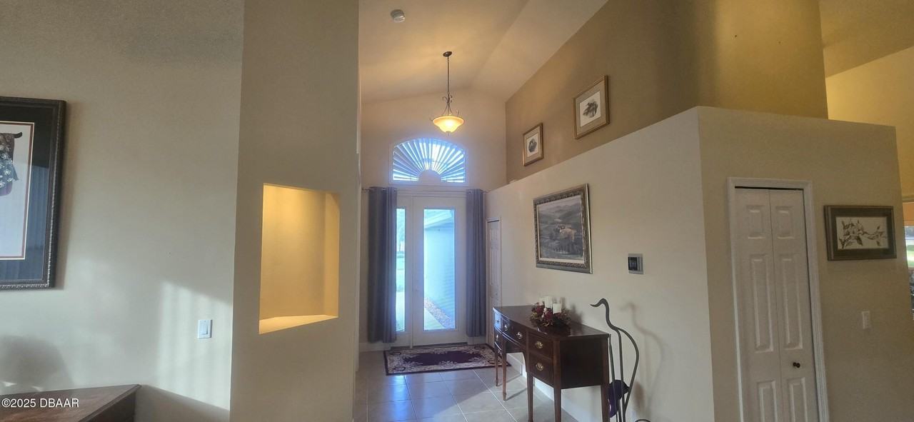 1279 Royal Pointe Ln - Photo 3 of 24