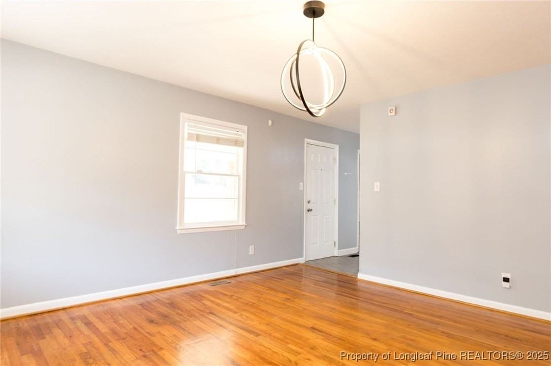 3858 Red Oak Dr - Photo 3 of 14