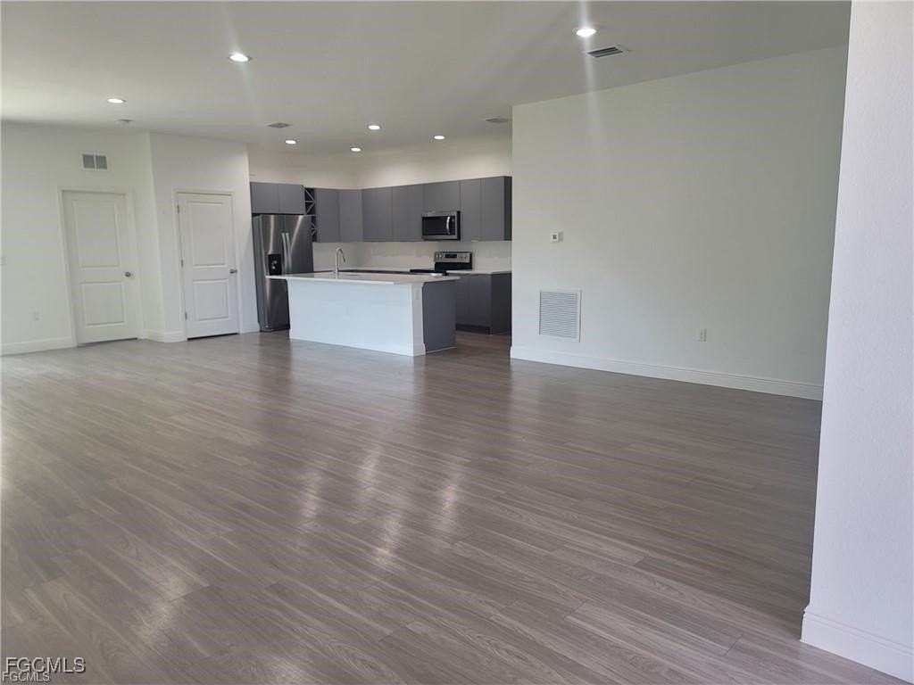 5008 Idaho Lane - Photo 4 of 32