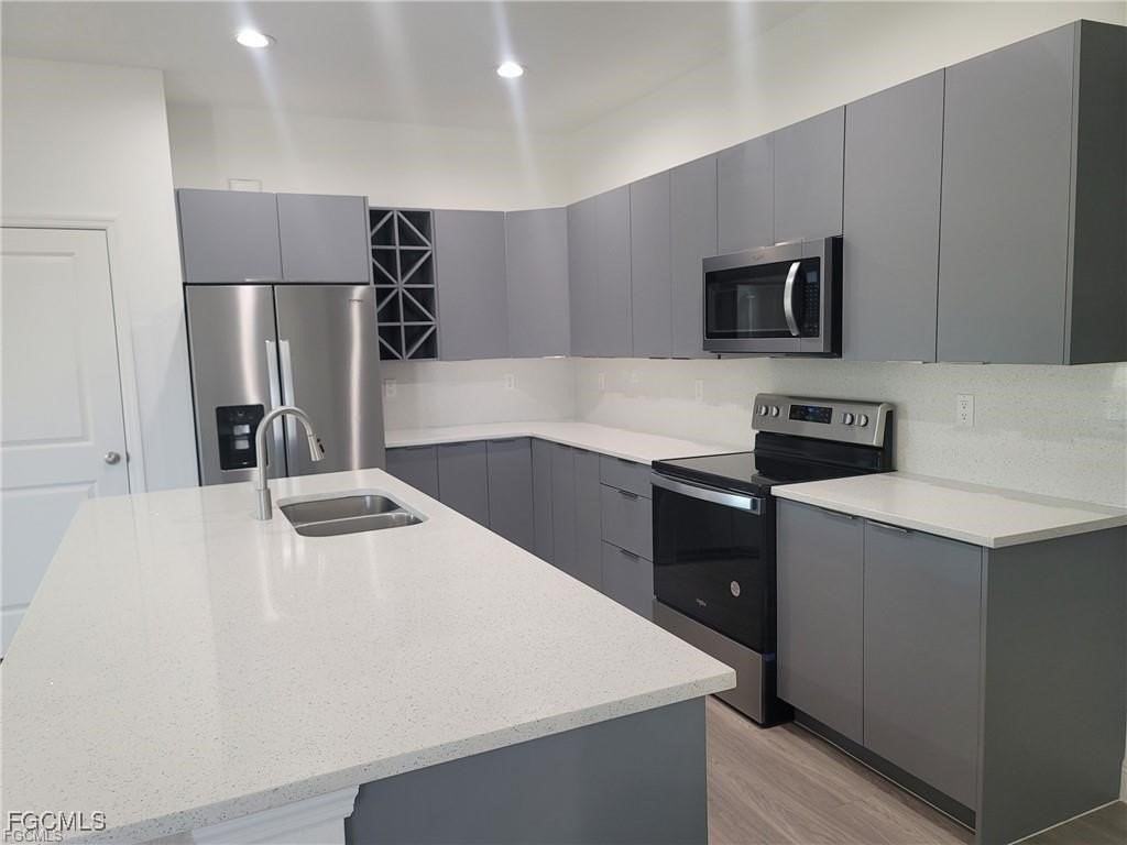 5008 Idaho Lane - Photo 5 of 32