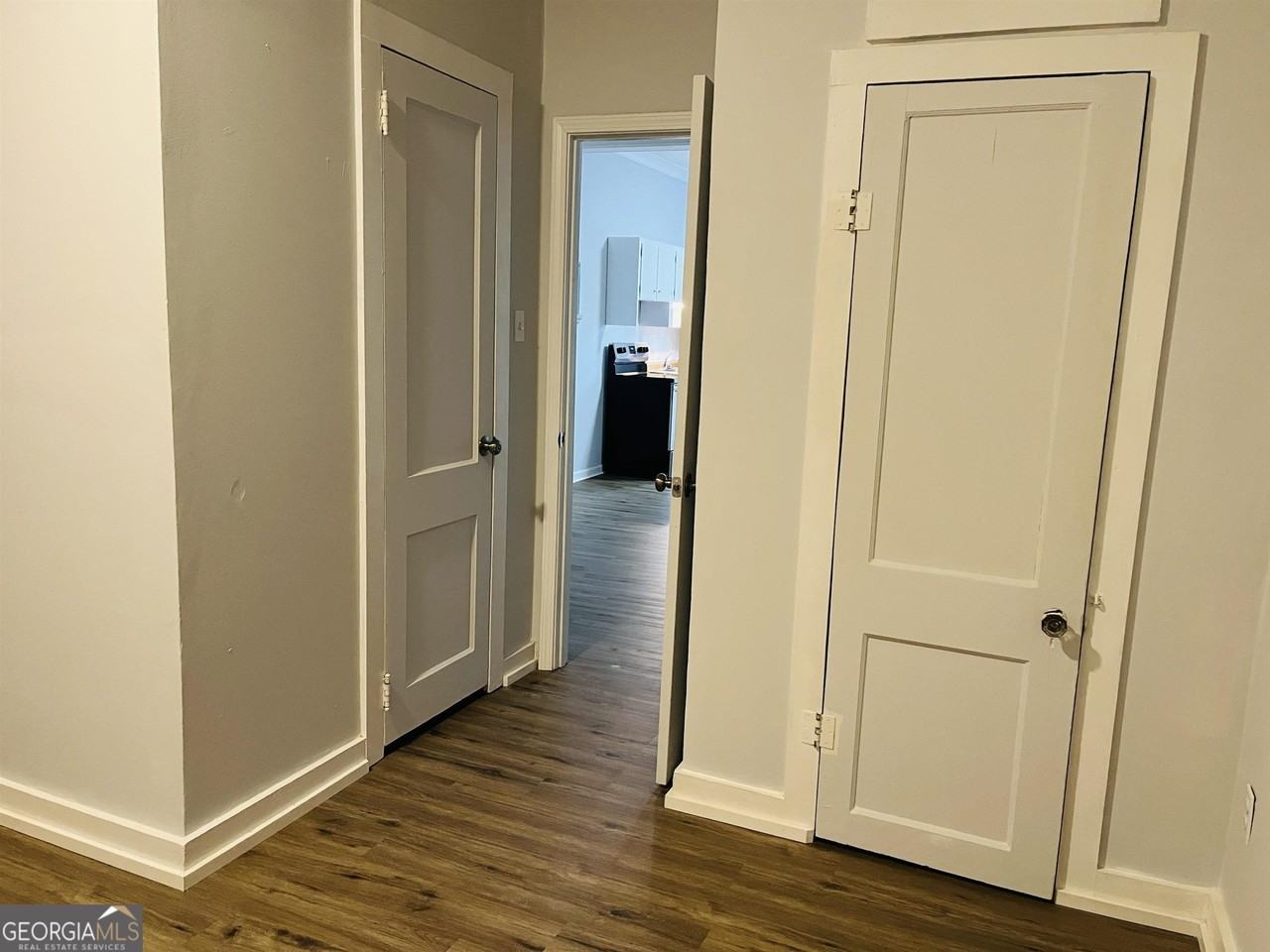 504 Broad St Apt 2 #2 - Photo 7 of 10