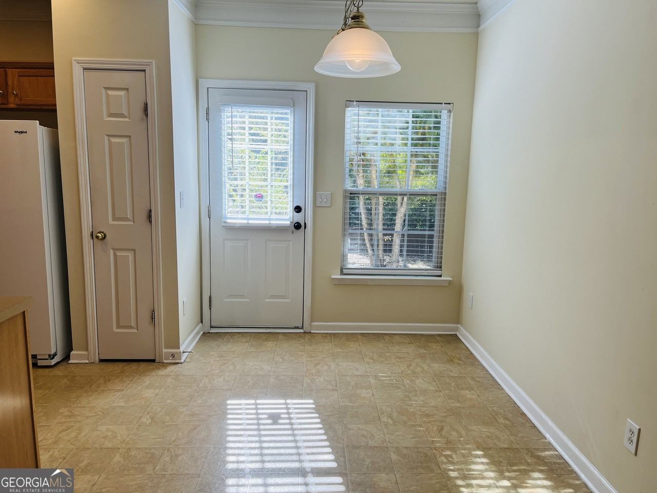 2042 Appaloosa Way - Photo 7 of 34