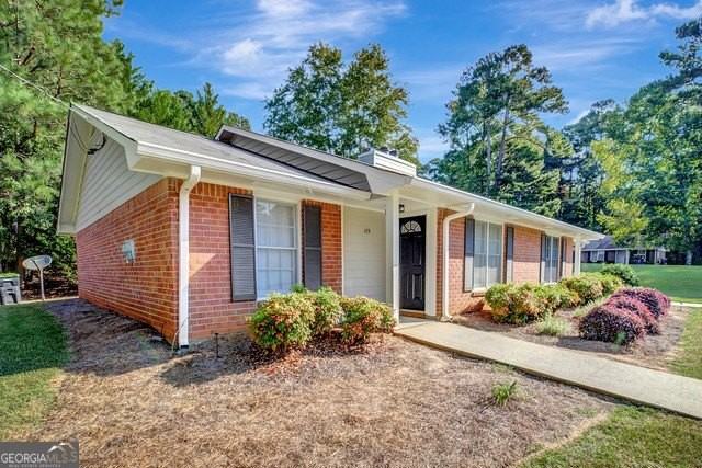 105 Belle Drive - Photo 2 of 29