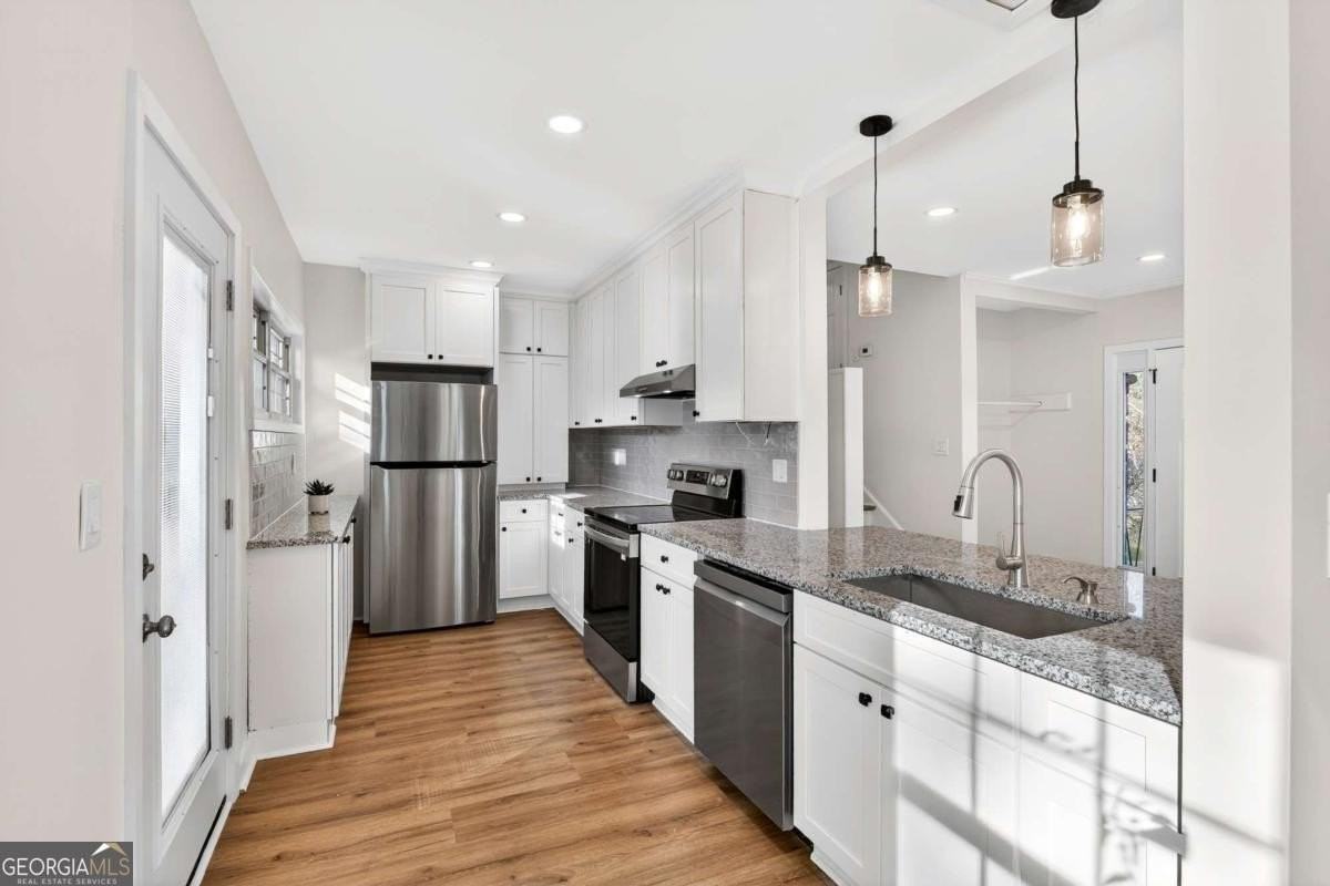 2918 Highland Dr Se - Photo 6 of 20