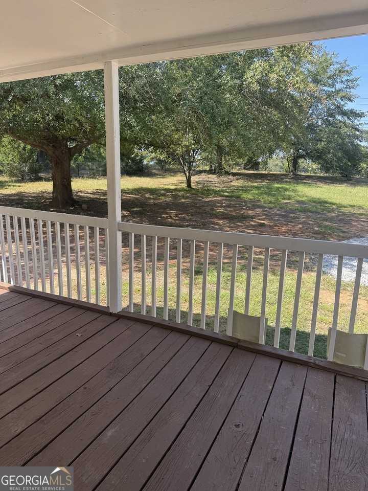 400 Tunis Rd - Photo 3 of 14