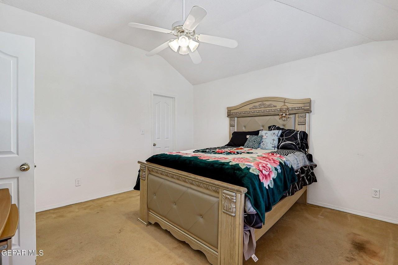 12193 Sun Arbor Place - Photo 6 of 28