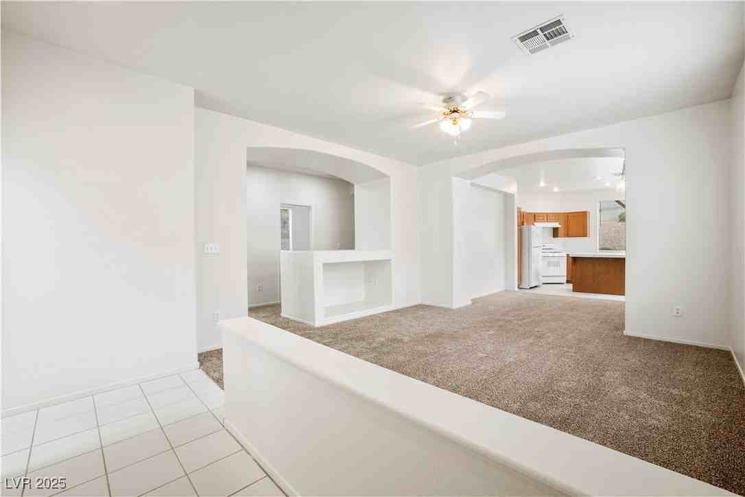 413 Magnolia Arbor St - Photo 2 of 18