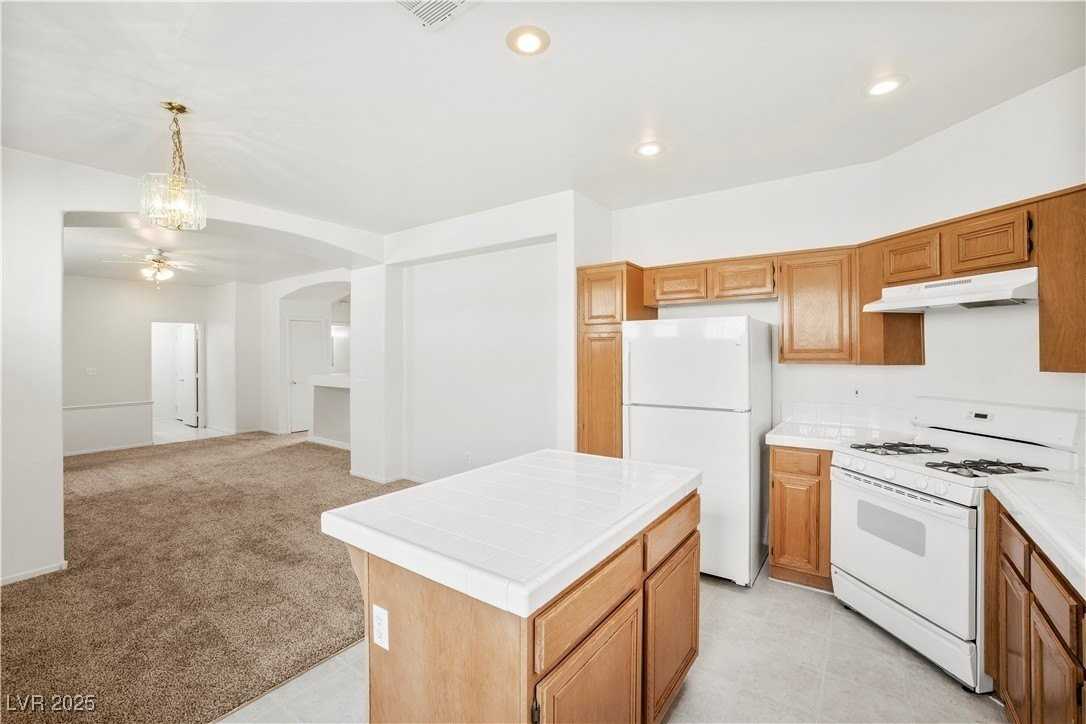 413 Magnolia Arbor St - Photo 6 of 18