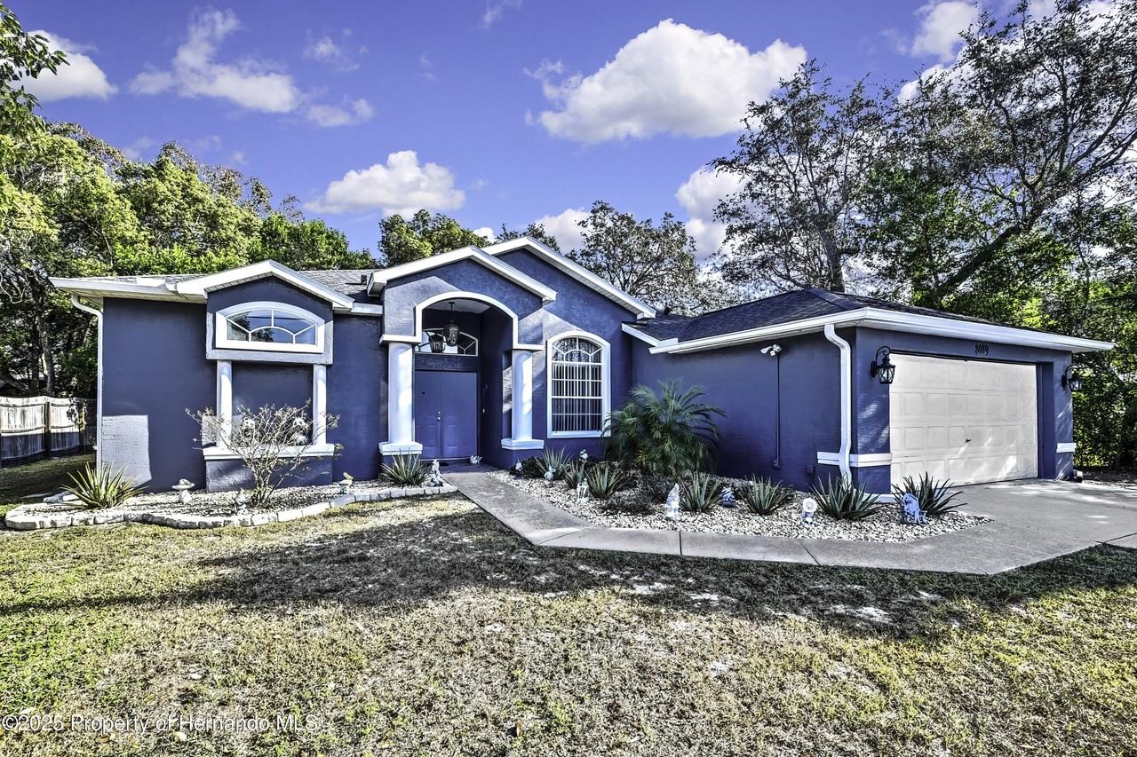 8019 Timberlake Ave - Photo 2 of 36