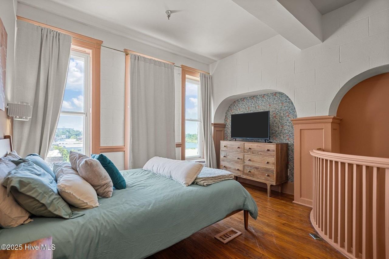 21 N Front St Apt 3b1 #3B1 - Photo 6 of 30