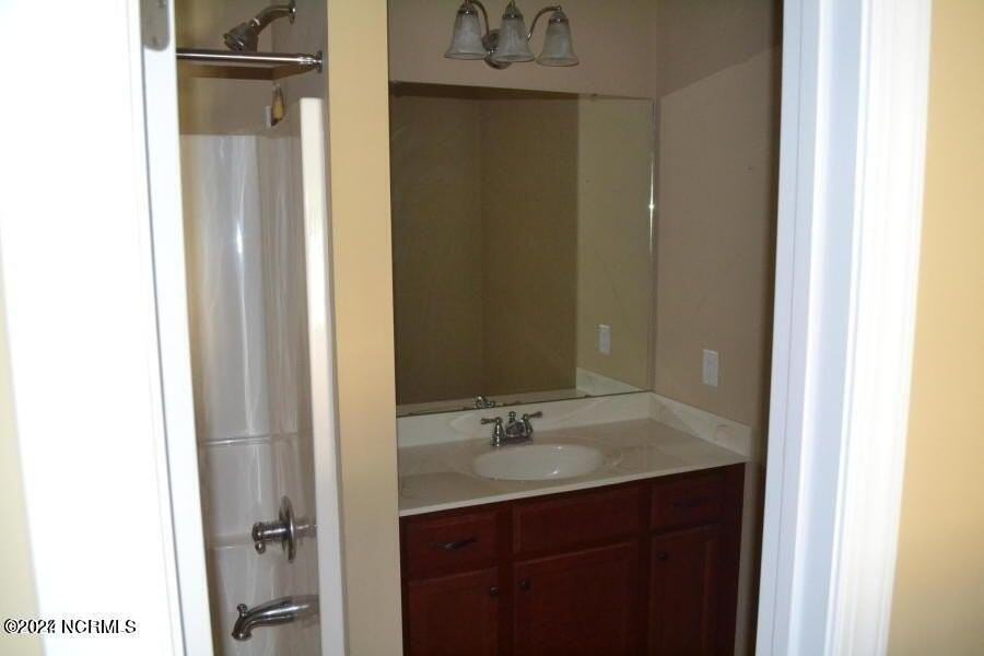 128 Cypress Cir - Photo 2 of 10