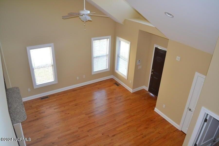 128 Cypress Cir - Photo 3 of 10