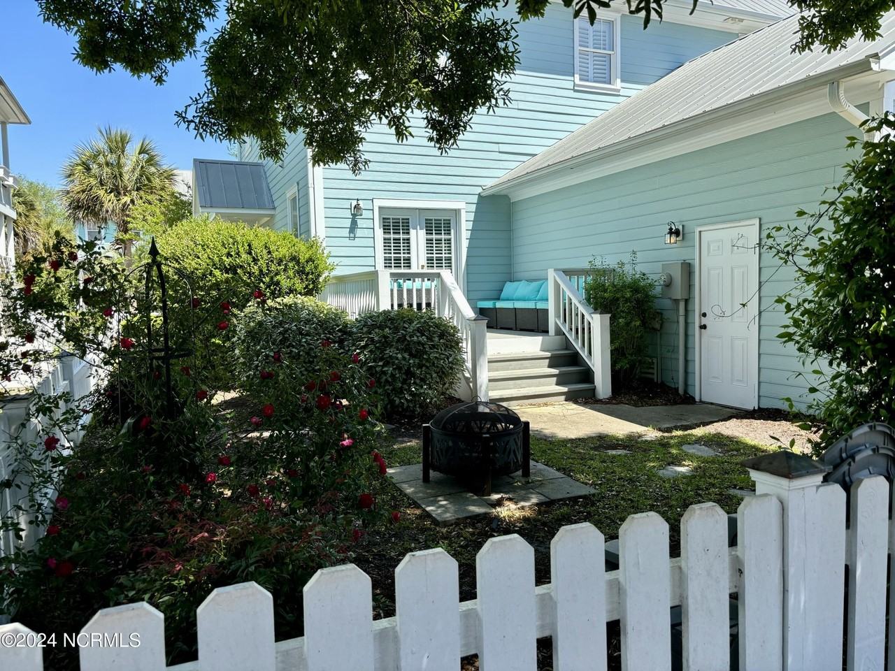 211 Silver Sloop Way - Photo 2 of 21