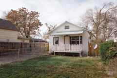 717 Nw 2nd St - Photo 1 of 1