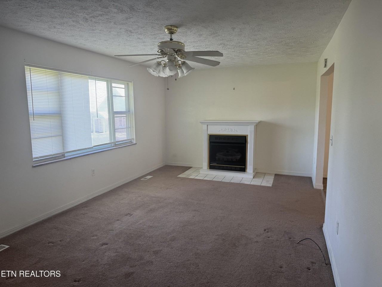 520 Hopewell Road - Photo 6 of 12